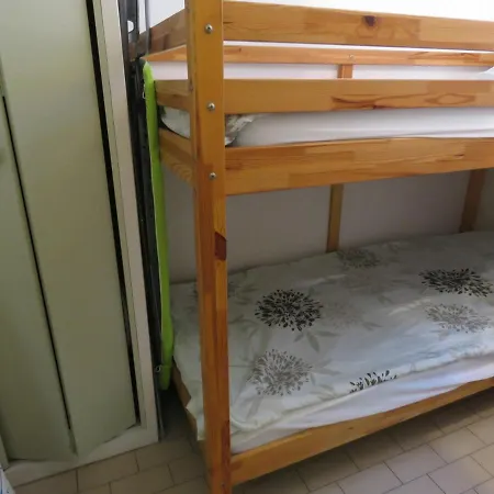 Appartement T2 Avec Terrasse, Vue Marina, Parking Prive - Fr-1-472-136 شقة سُت