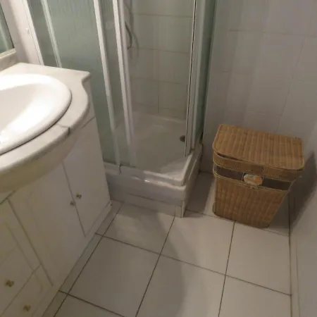 شقة Appartement T2 Avec Terrasse, Vue Marina, Parking Prive - Fr-1-472-136 *